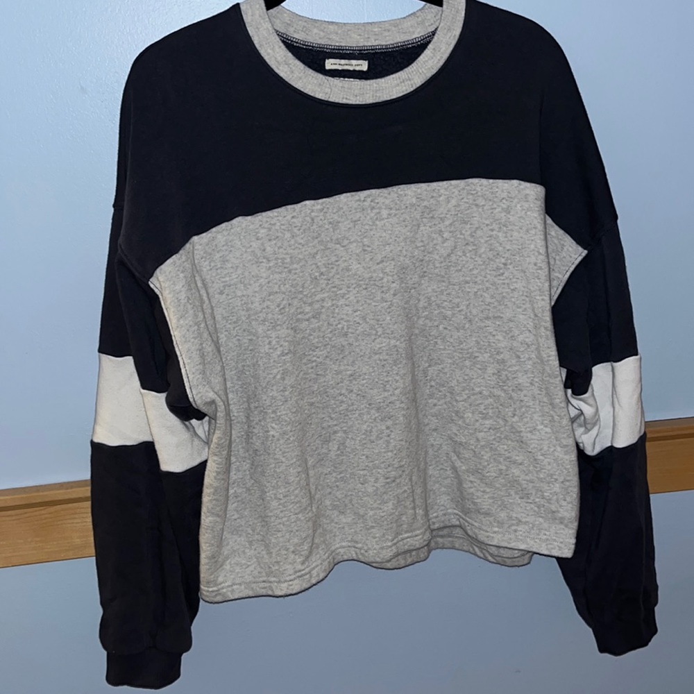 American eagle navy/gray/white crew neck.
